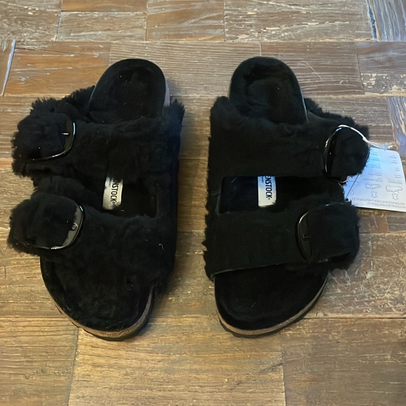 Birkenstock Arizona Genuine Shearling Sandals🖤 - Picture 3 of 12